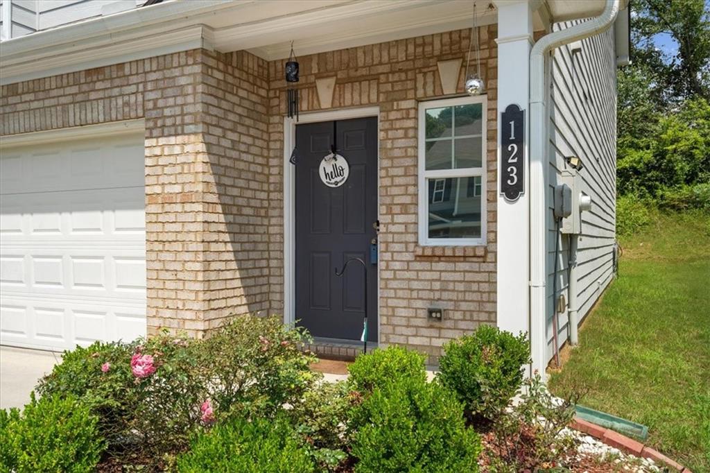 123 Waterside Ridge