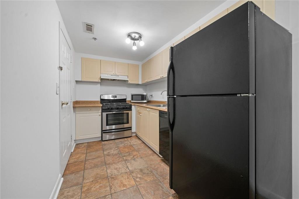1501 Clairmont Road 223