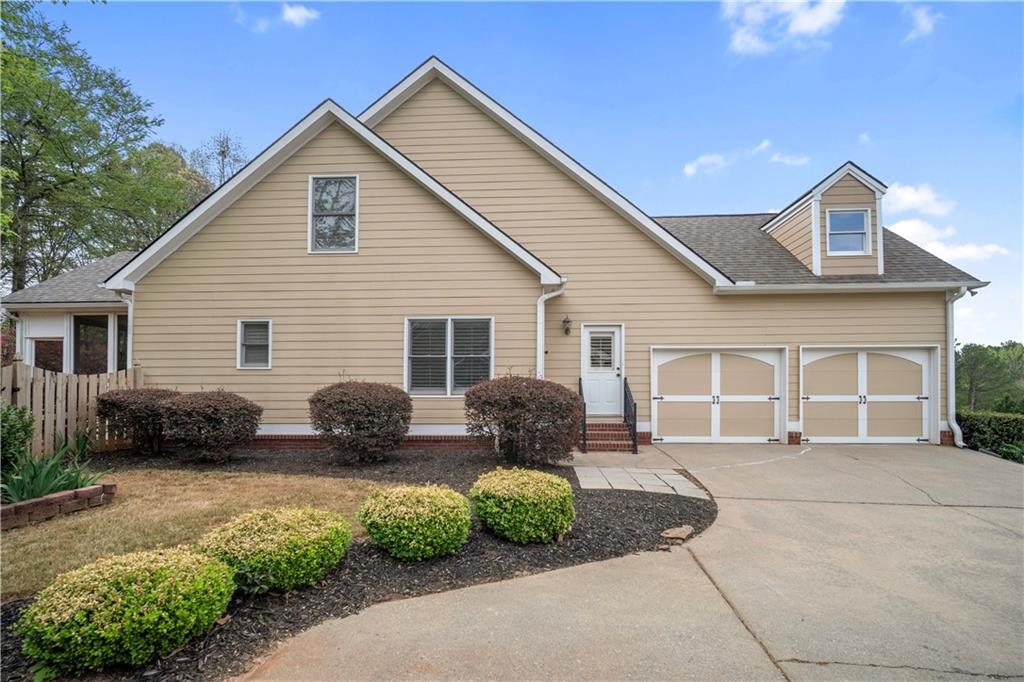 35 Waterstone Drive SE