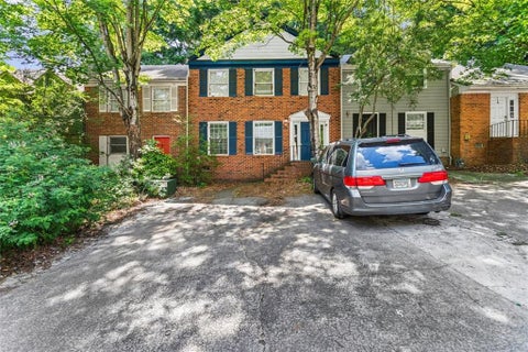 Townhouse For Sale - 1470 Bentley Lane<br/> Marietta, GA 30067