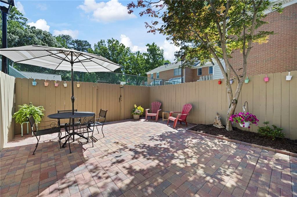 95 Mount Vernon Circle, Atlanta, Georgia image 14