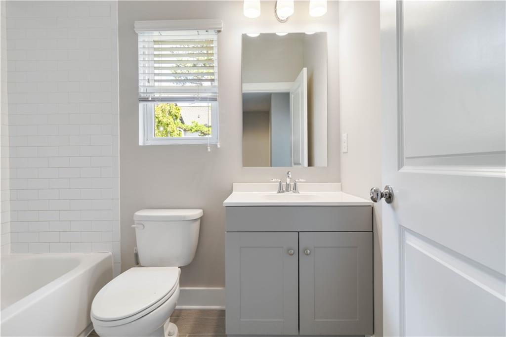 1405 Attwater Drive, Atlanta, Georgia image 23