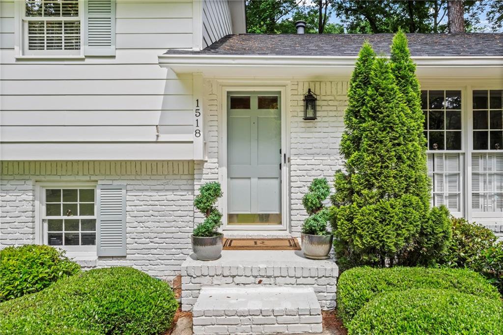 1518 Rochelle Drive, Atlanta, Georgia image 2