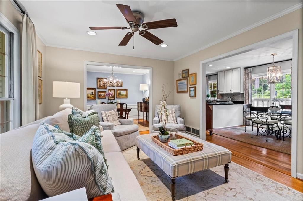 1518 Rochelle Drive, Atlanta, Georgia image 7