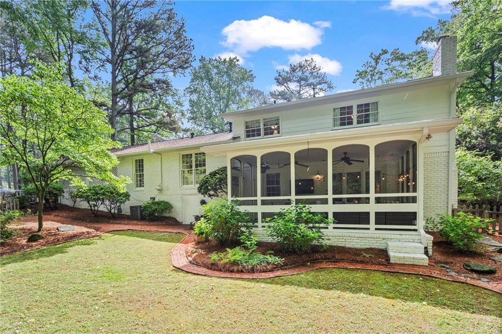 1518 Rochelle Drive, Atlanta, Georgia image 32