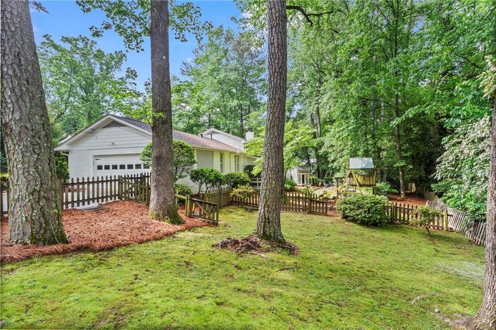 1518 Rochelle Drive, Atlanta, Georgia image 30