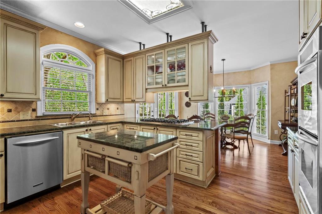 9860 Hunt Club Way, Johns Creek, Georgia image 11