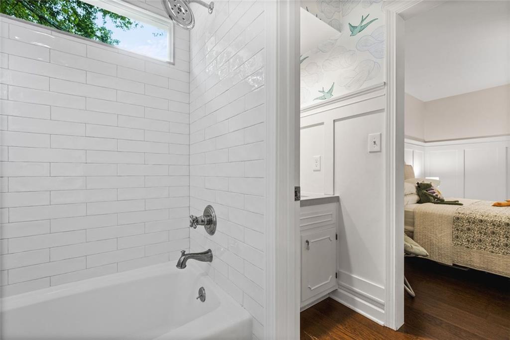 Hampton Woods - Residential