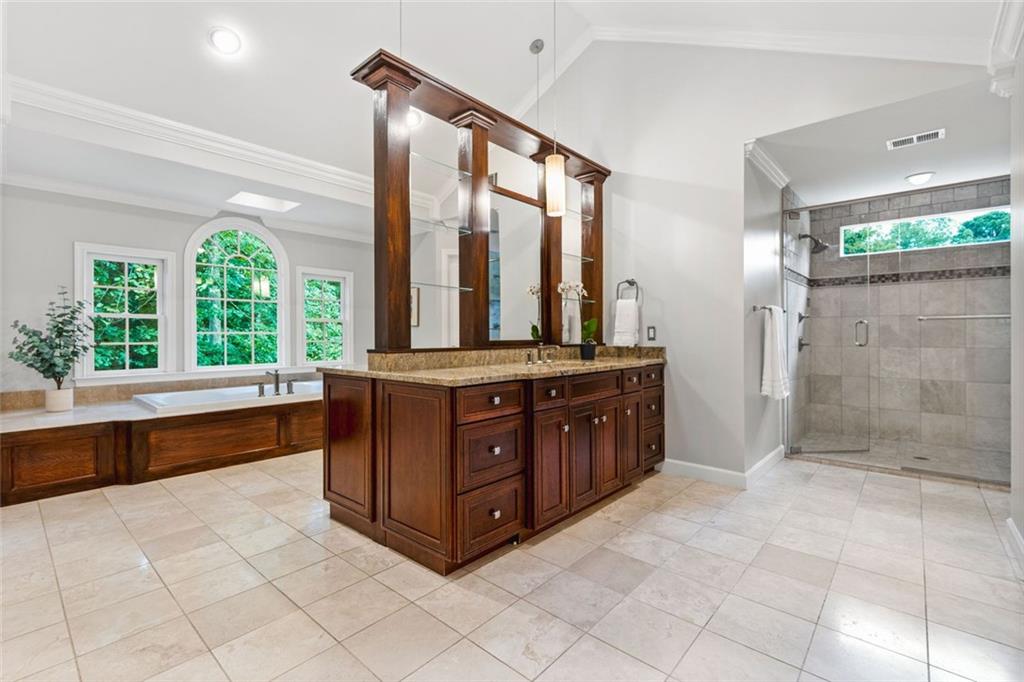 Hampton Woods - Residential