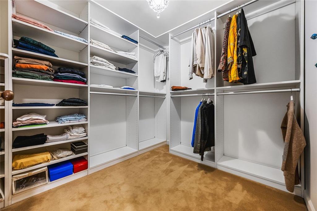 Hampton Woods - Residential
