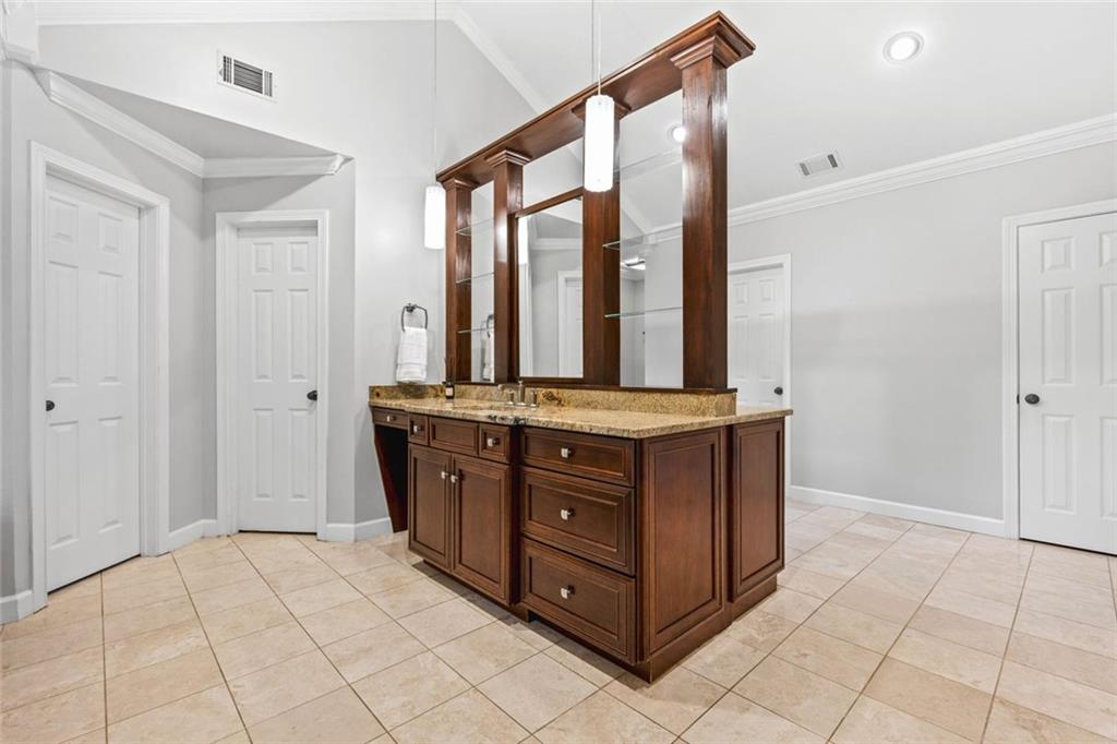 Hampton Woods - Residential