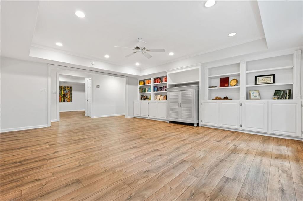 Hampton Woods - Residential