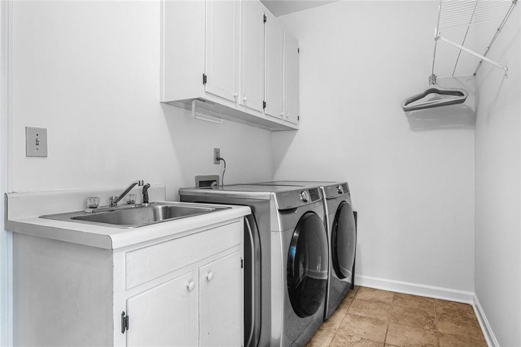 Hampton Woods - Residential