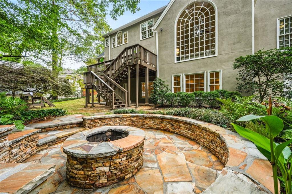 Hampton Woods - Residential