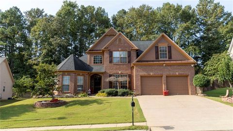 A home in Dacula