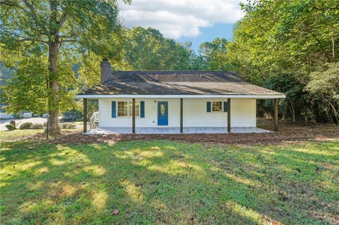 Homes For Sale - 22 Oak Circle<br/> Dallas, GA 30157