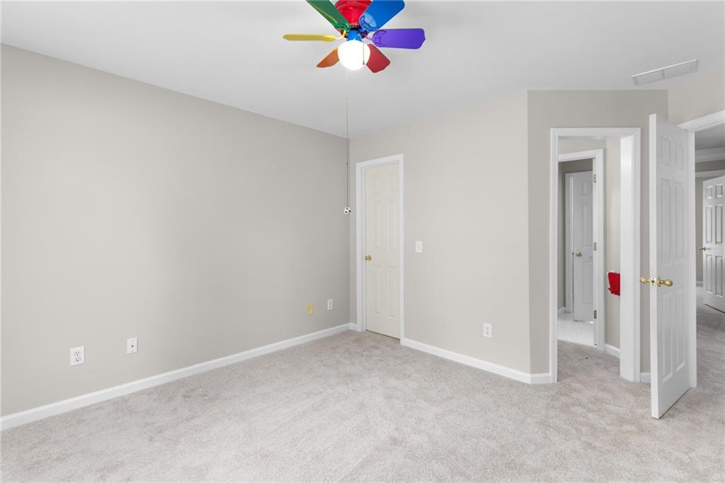 Oxford Lakes - Residential