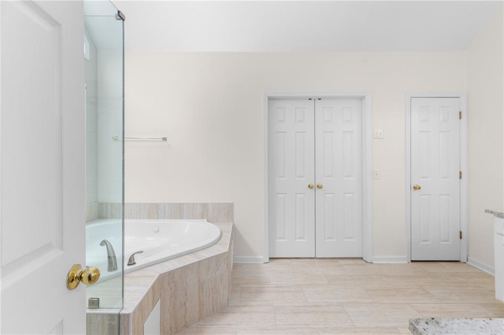 Oxford Lakes - Residential