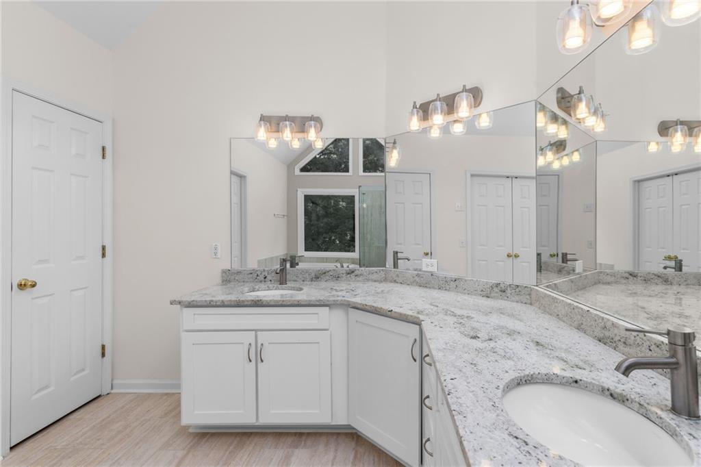 Oxford Lakes - Residential