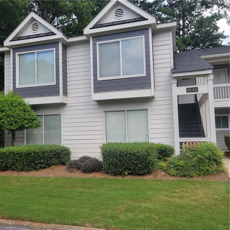 Lovely condo in desired Hillsdale comunity fresh on the market in swim/tennis community. We have lots of warm weather left! Located on quiet cul de sac on top level backing up to woods and near clubhouse-This private home has 2 full bedrooms and two full bathrooms