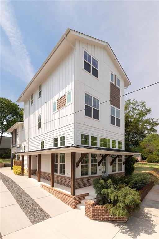115 S Columbia Drive