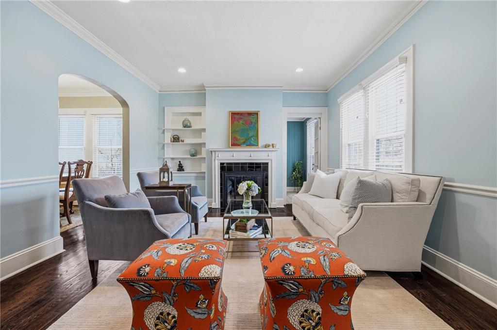 811 E Ponce De Leon Avenue