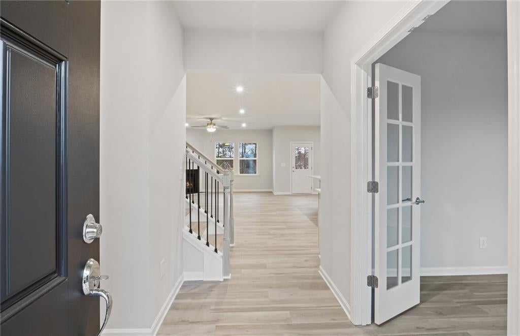 300 Canoe Place