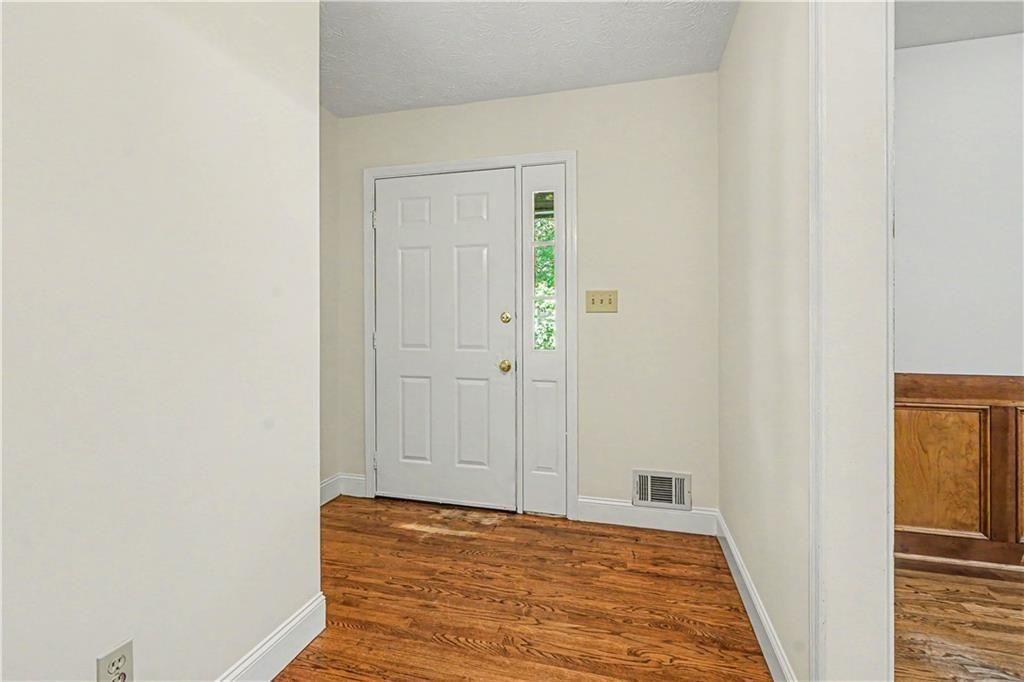 1208 Gate Post Lane