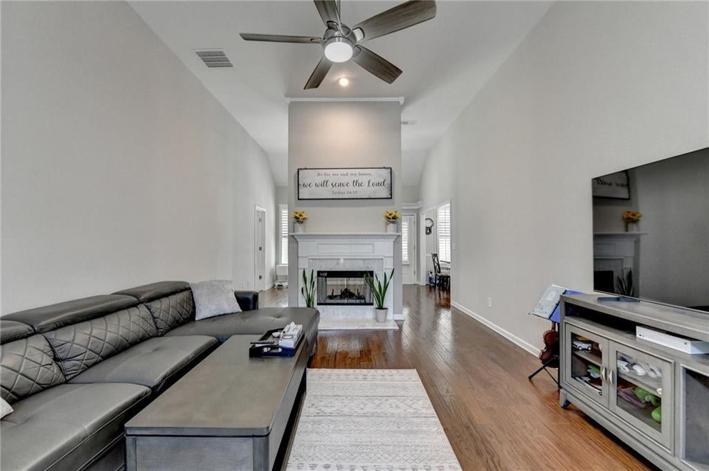 5019 Weatherstone Drive