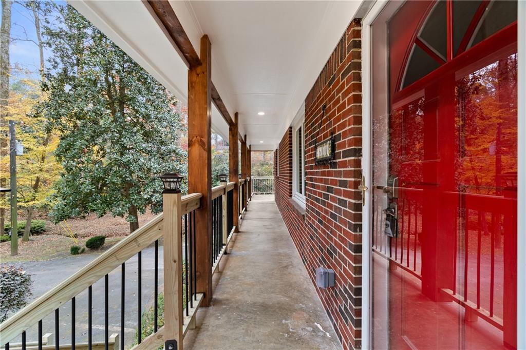 2608 Laurelwood Road