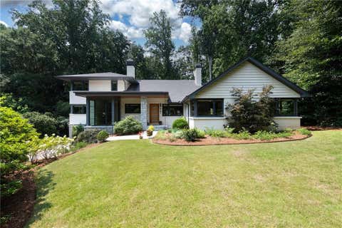 Photo of 878 Barton Woods Road NE, Atlanta, GA 30307 (MLS # 7814133)