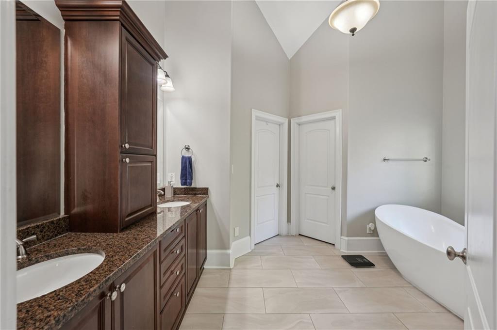 Lynwood Park - Residential