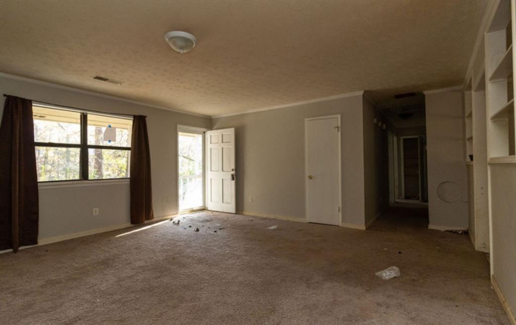137 Springvalley Circle