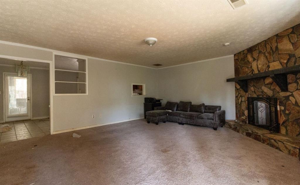 137 Springvalley Circle
