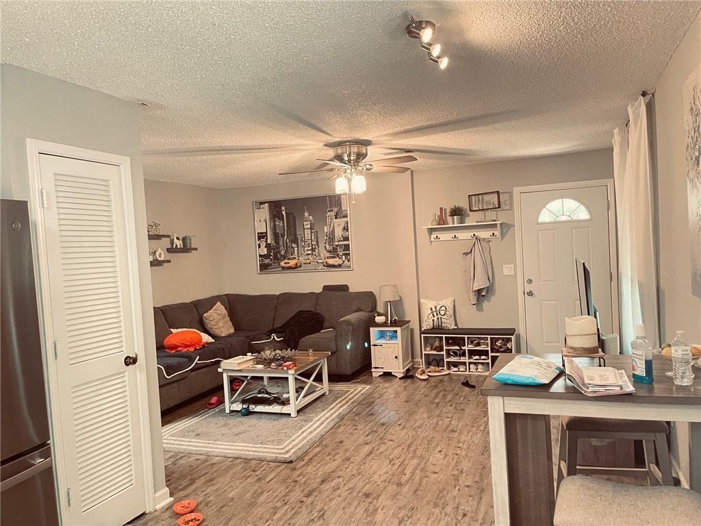 3286 Delma Court