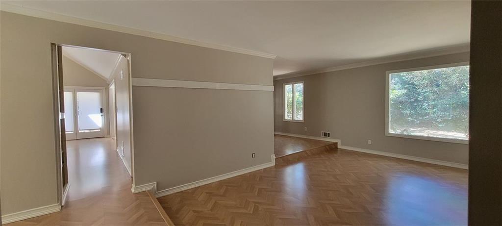 5218 Meadowcreek Drive
