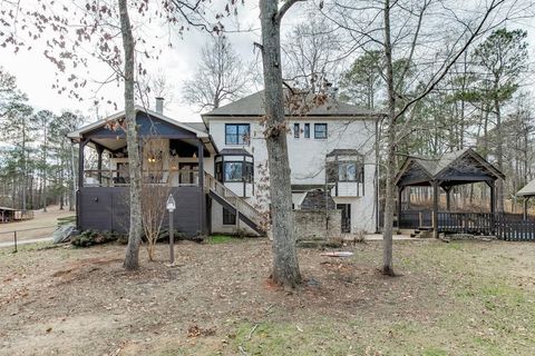 A home in Flowery Branch