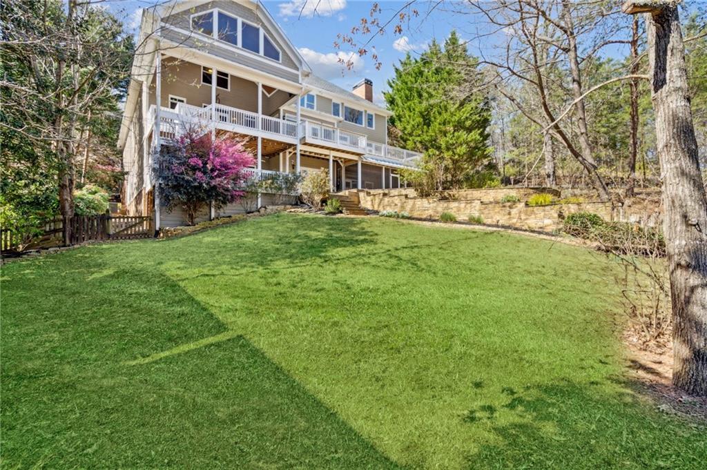 27 Lakeshore Circle