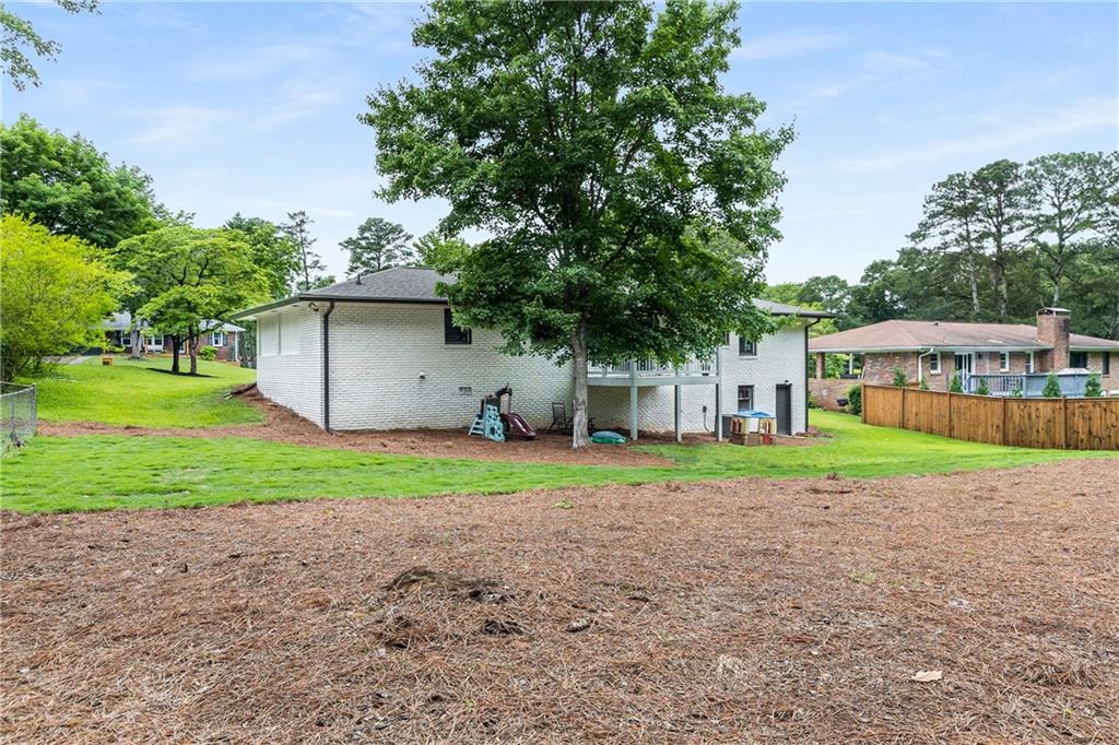 1055 Delmont Terrace, Roswell, Georgia image 28