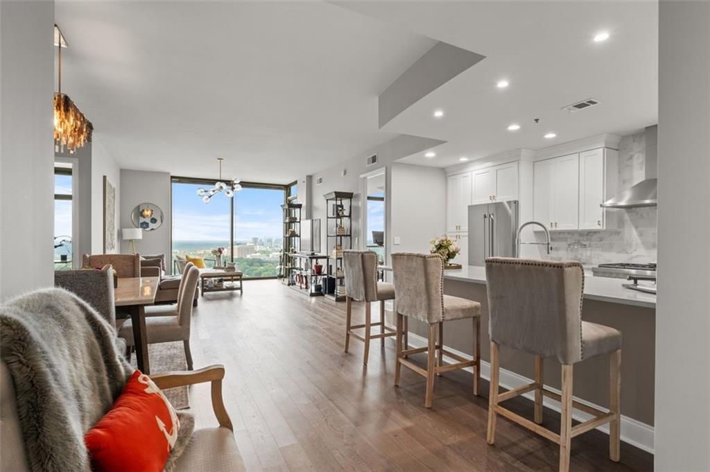 270 17TH Street NW 2804