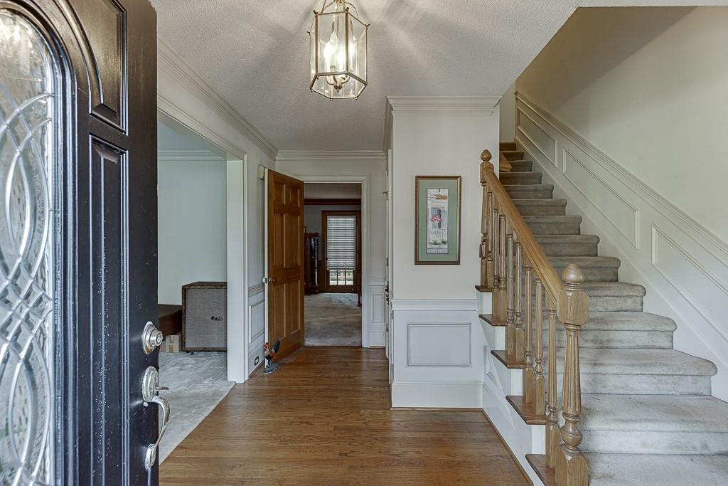 711 Belgrave Lane
