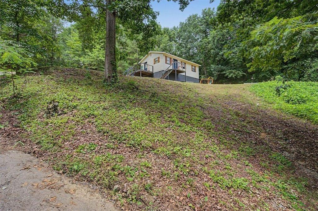 211 John White Road NW