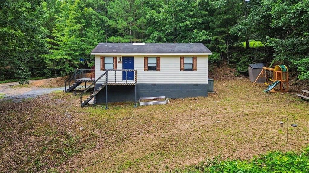 211 John White Road NW