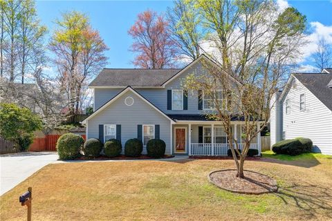 Homes For Sale - 2889 Beddington Way<br/> Suwanee, GA 30024