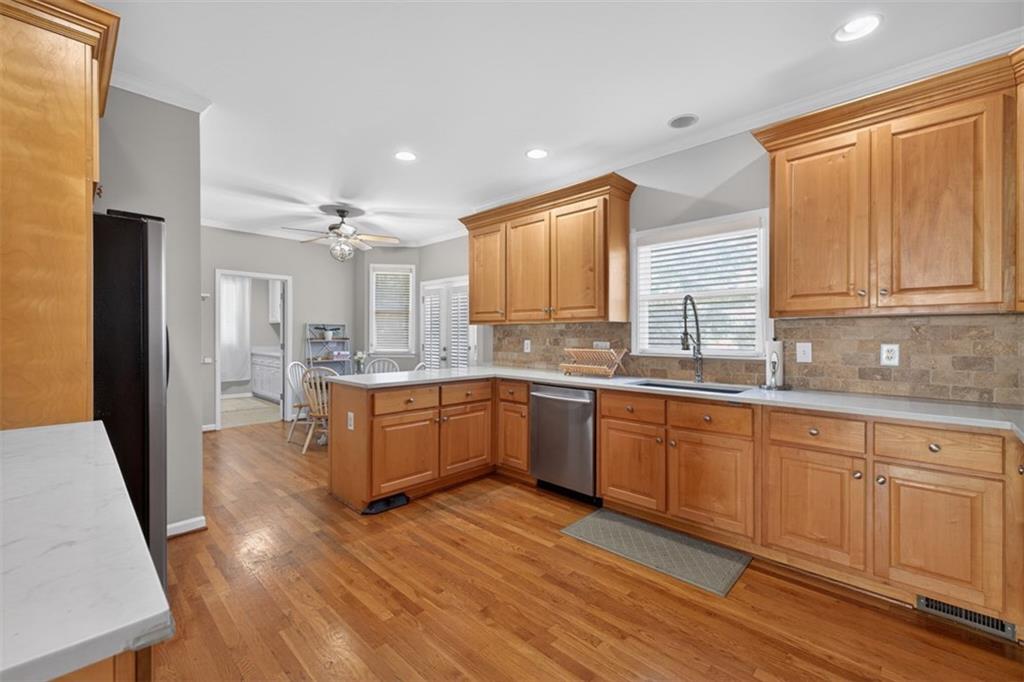 2245 Duncans Shore Drive