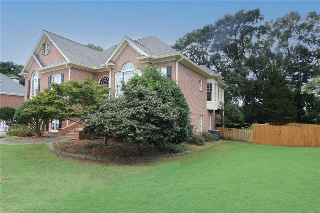 28 Hampton Lane