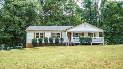 5641 Riding Woods Drive SW Powder Springs GA 30127