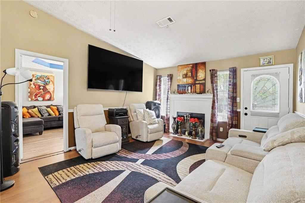 2805 Robinson Wood Drive