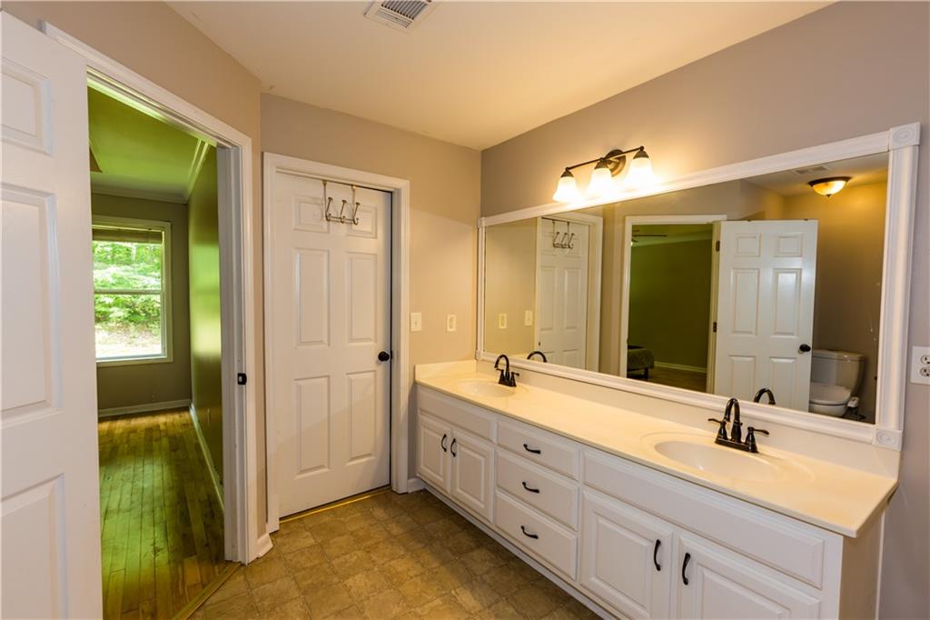 5533 Rose Ridge Court, Flowery Branch, Georgia image 18
