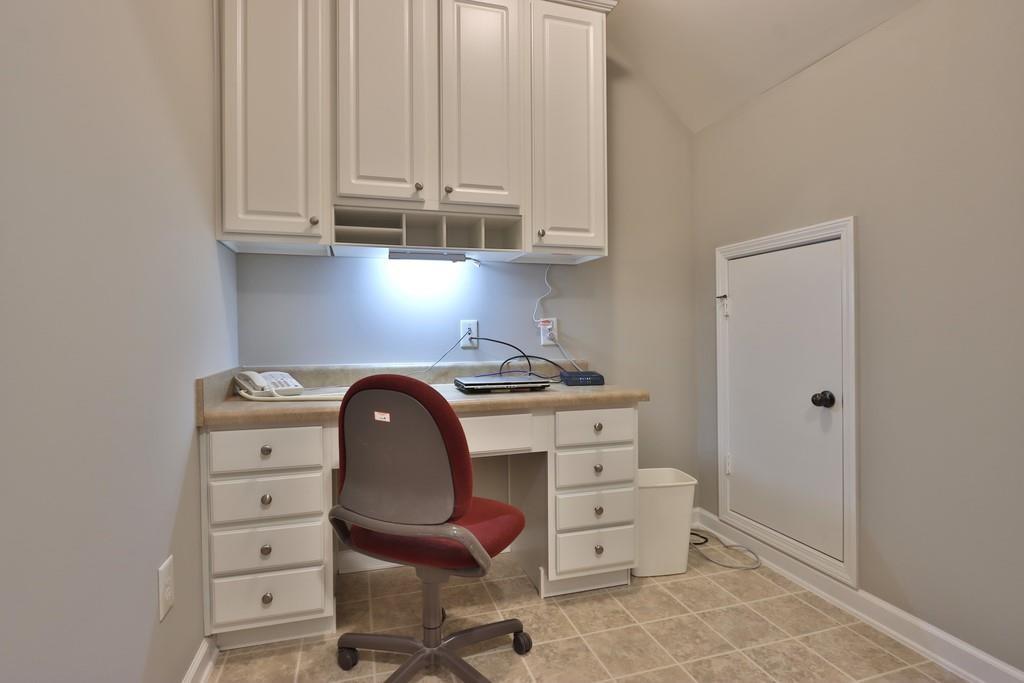 501 Grove Field Court